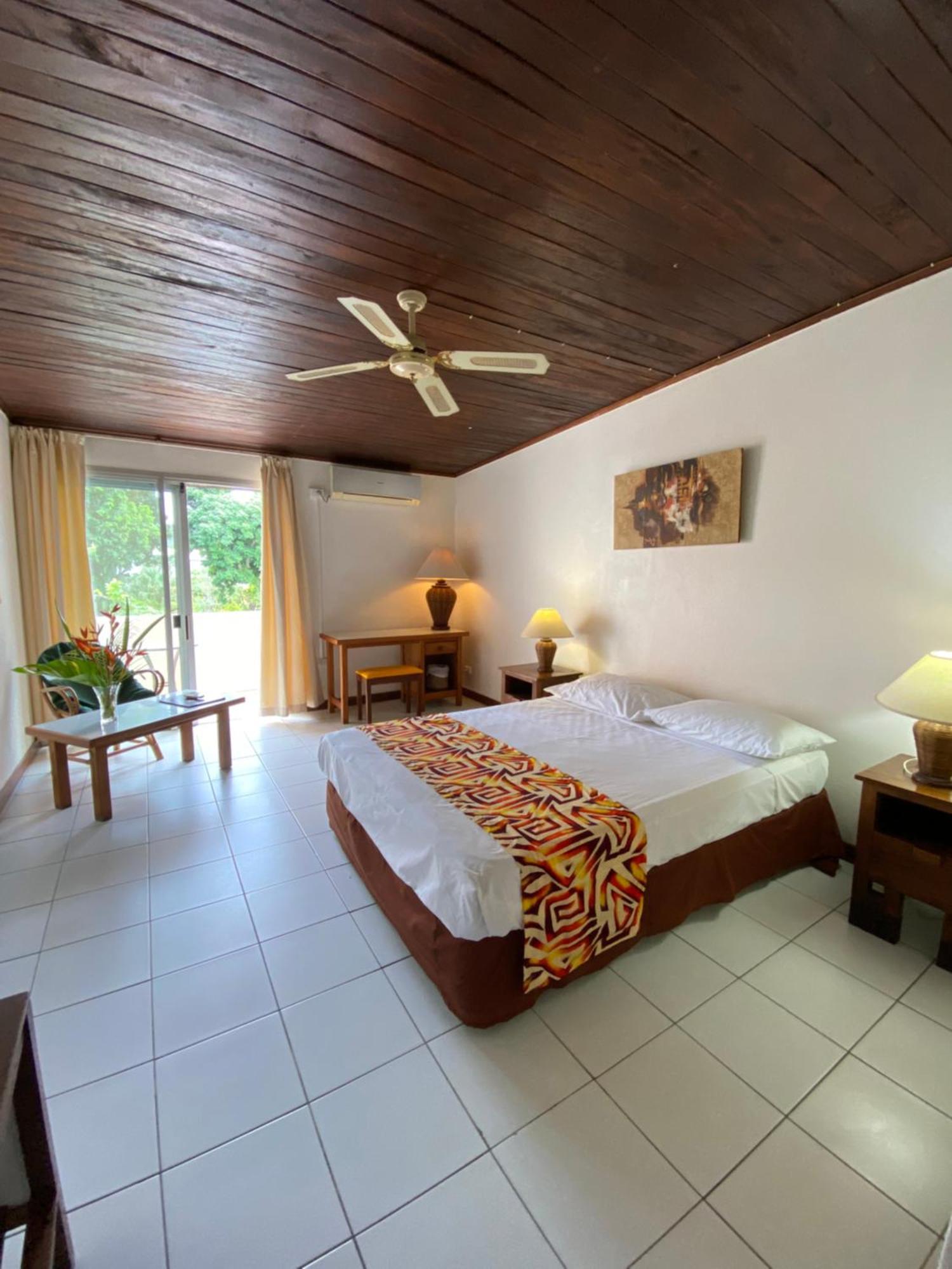 Hotel Santo Luganville Exterior foto